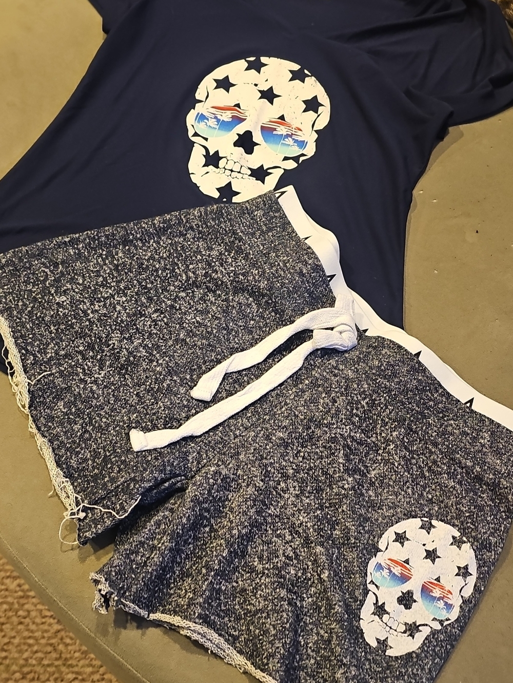 No Boundaries Navy Star Skull Athletic Lounge Shorts & Top Set - Picture 1 of 7